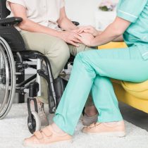 Vantagens E Desvantagens Do Home Care — O Atendimento Em Casa